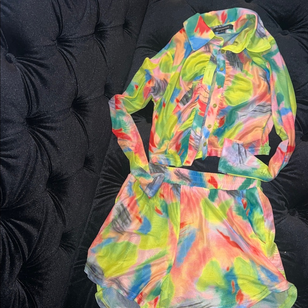 Colorful Tie-Dye Women's Shorts Set